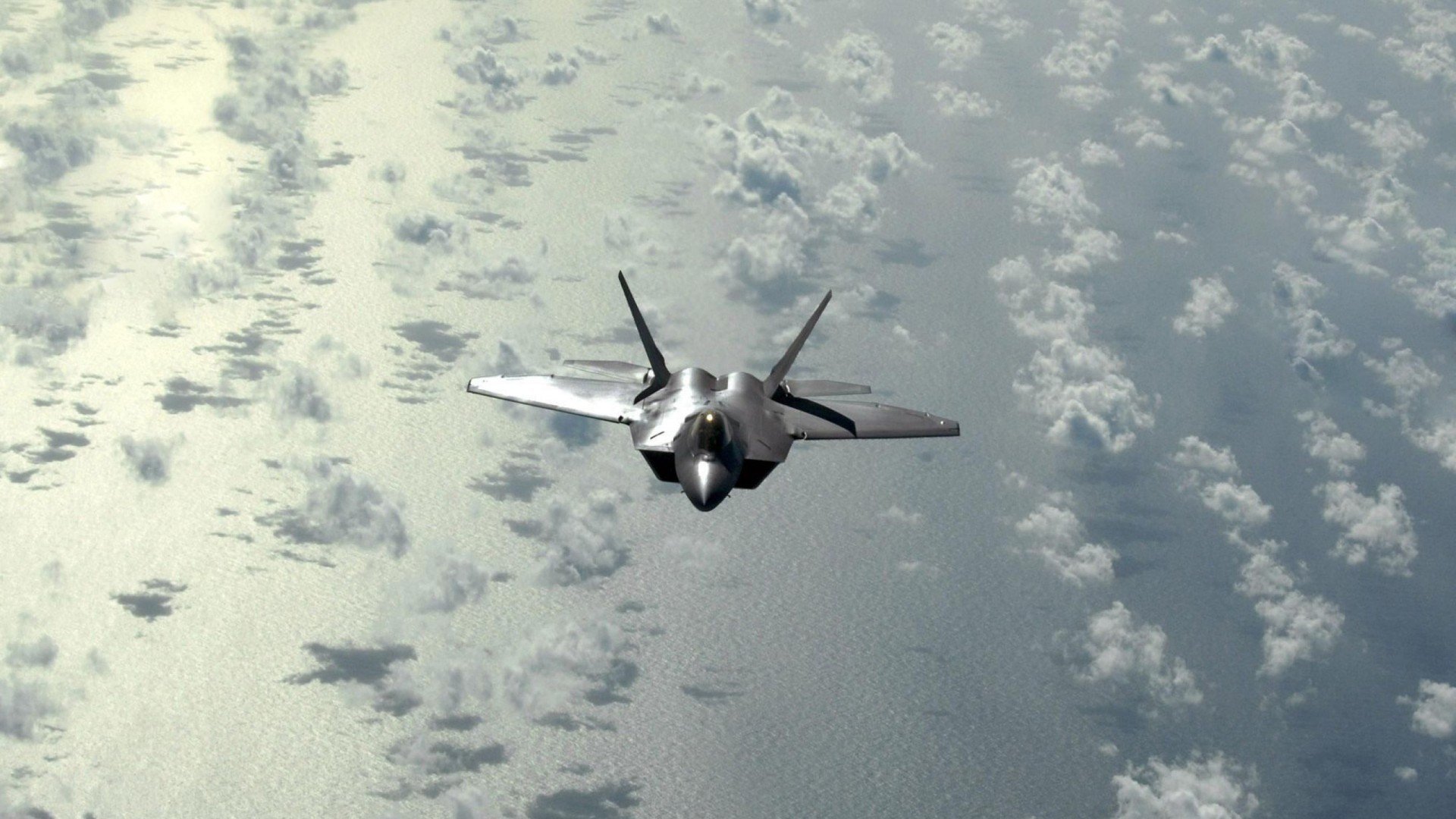 爱游戏app-F1赛车的环保诉求和绿色未来，f1赛车设计